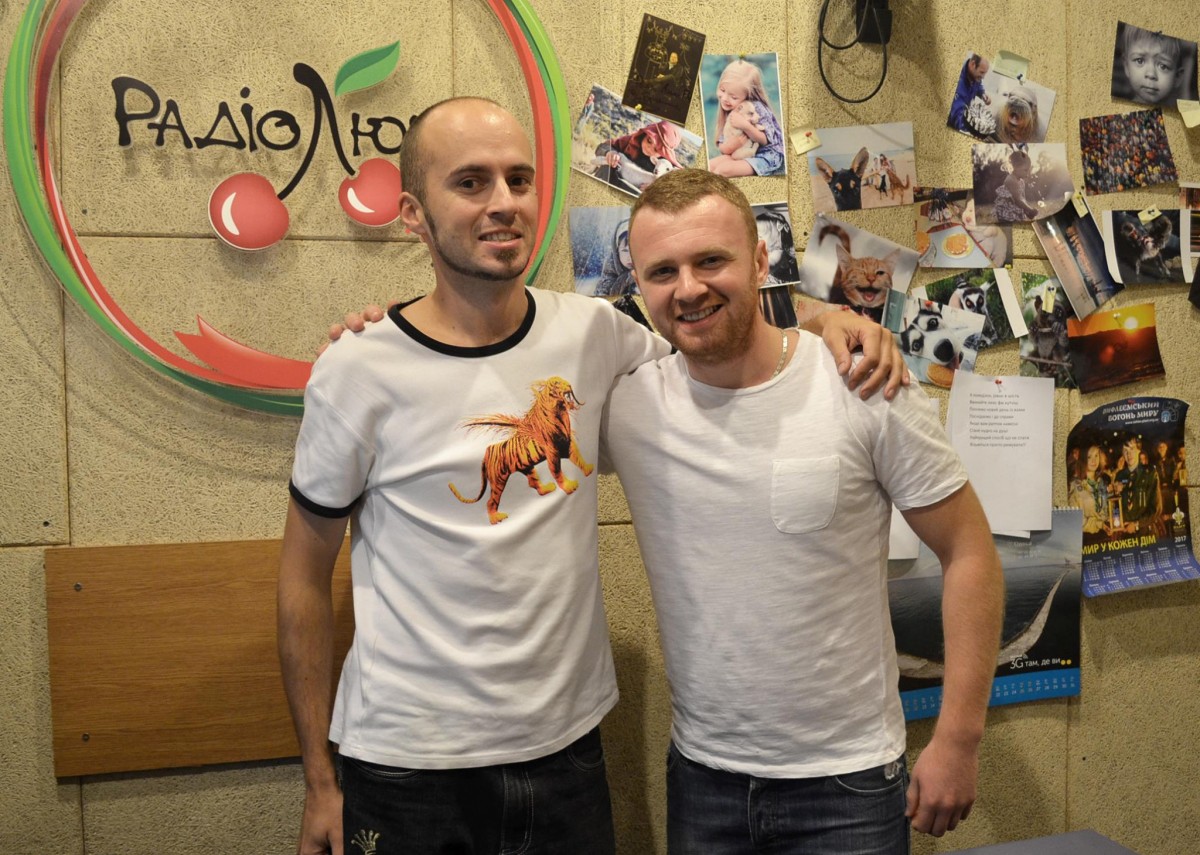 Прем’єра пісні "Давай будем разом" на радіо Люкс FM Львів